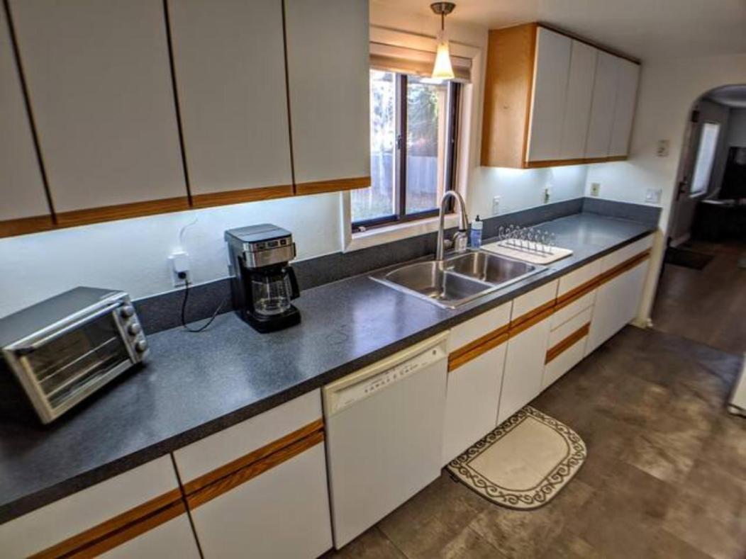 Little Blue Bungalow On Boise'S Bench, Pet Friendly, Fully Fenced Yard With Doggie Door! 2 Miles From Bsu, 5 Minutes From Downtown Boise, Desk And Workstation For Remote Workers, 2 Tv'S Large Walk-In Closet, Good For Mid-Term Stays Exteriér fotografie