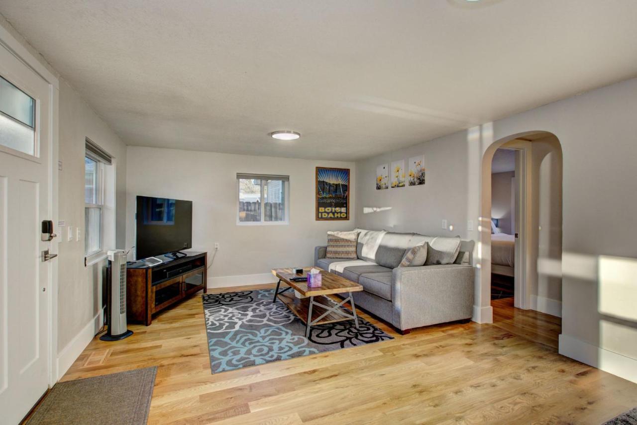Little Blue Bungalow On Boise'S Bench, Pet Friendly, Fully Fenced Yard With Doggie Door! 2 Miles From Bsu, 5 Minutes From Downtown Boise, Desk And Workstation For Remote Workers, 2 Tv'S Large Walk-In Closet, Good For Mid-Term Stays Exteriér fotografie