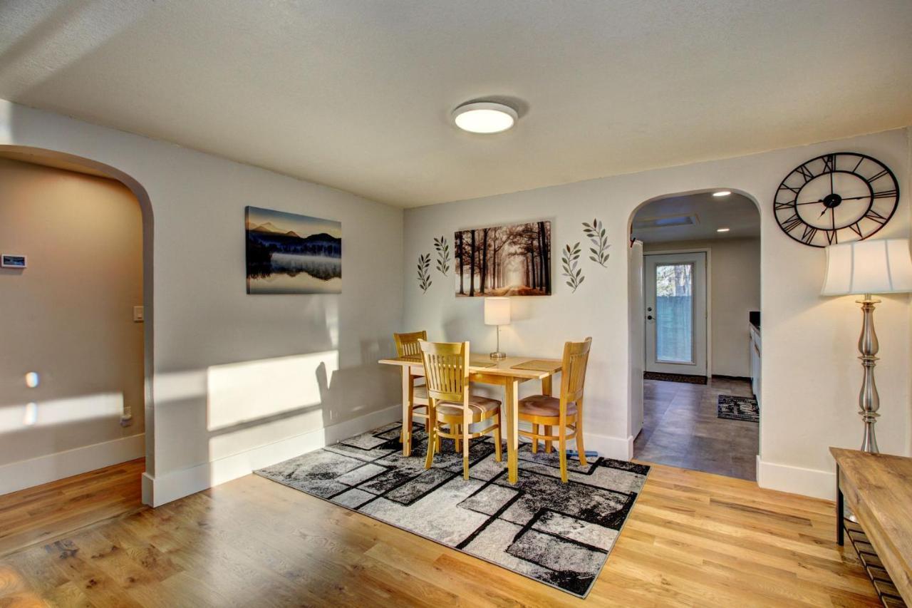 Little Blue Bungalow On Boise'S Bench, Pet Friendly, Fully Fenced Yard With Doggie Door! 2 Miles From Bsu, 5 Minutes From Downtown Boise, Desk And Workstation For Remote Workers, 2 Tv'S Large Walk-In Closet, Good For Mid-Term Stays Exteriér fotografie