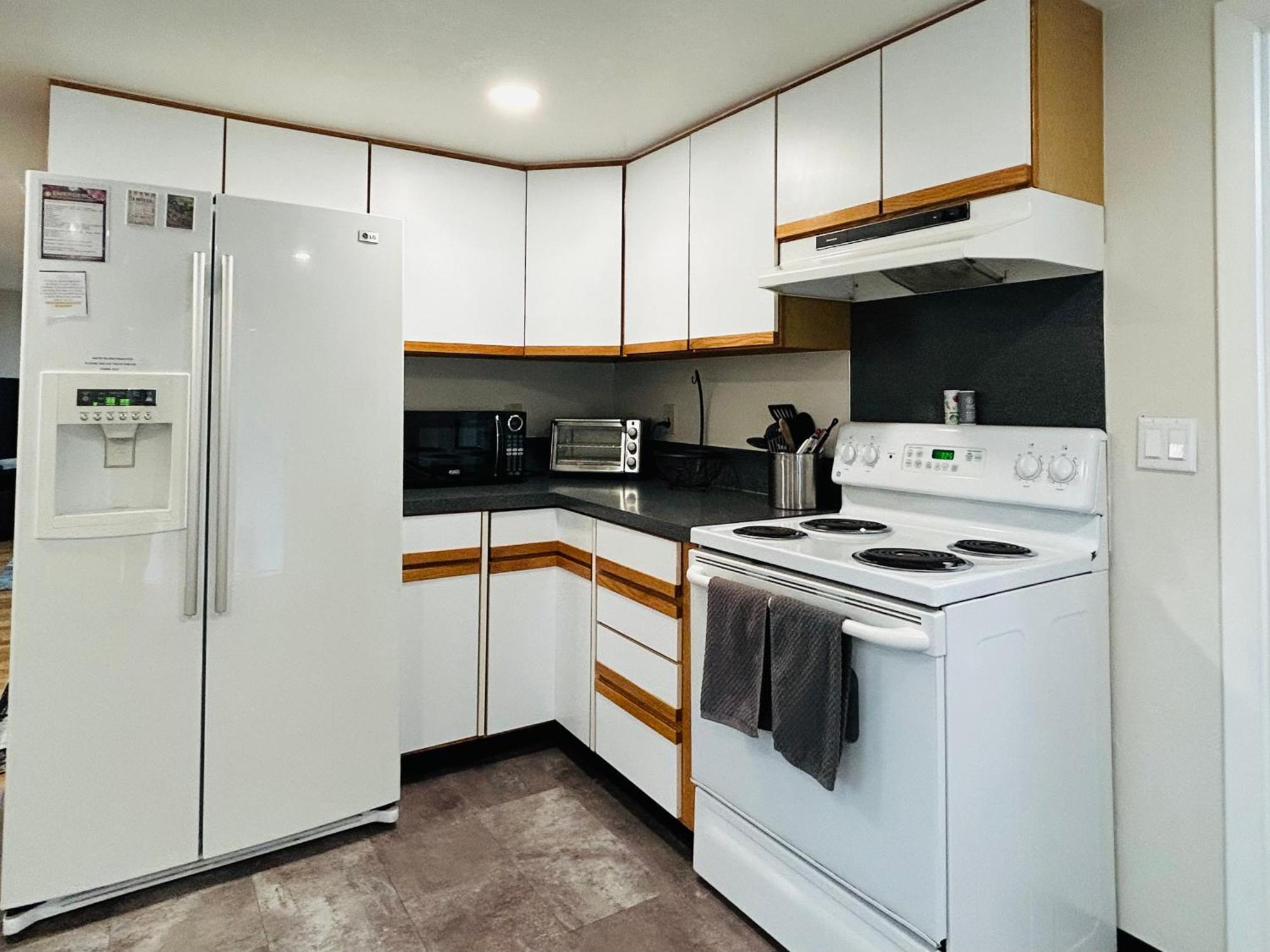 Little Blue Bungalow On Boise'S Bench, Pet Friendly, Fully Fenced Yard With Doggie Door! 2 Miles From Bsu, 5 Minutes From Downtown Boise, Desk And Workstation For Remote Workers, 2 Tv'S Large Walk-In Closet, Good For Mid-Term Stays Exteriér fotografie