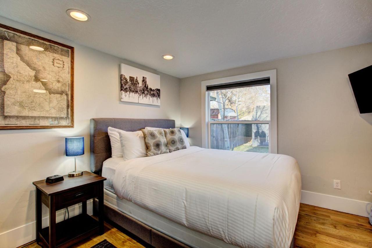 Little Blue Bungalow On Boise'S Bench, Pet Friendly, Fully Fenced Yard With Doggie Door! 2 Miles From Bsu, 5 Minutes From Downtown Boise, Desk And Workstation For Remote Workers, 2 Tv'S Large Walk-In Closet, Good For Mid-Term Stays Exteriér fotografie
